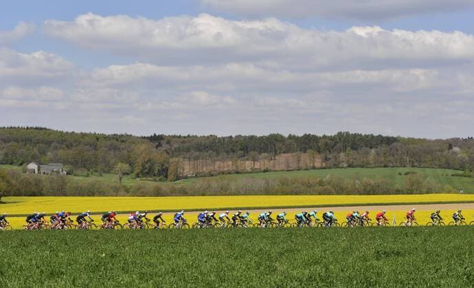 HUY, BELGIUM - APRIL 19 : Illustration picture of the peloton during the Ardennes Classics cycling race Fleche Wallonne with start in Binche and finish in Huy on April 19, 2017 in Huy, Belgium, 19 04 2017 CYCLISME : Classique Liege Bastogne Liege - 19 04 2017 PhotoNews Panoramic 