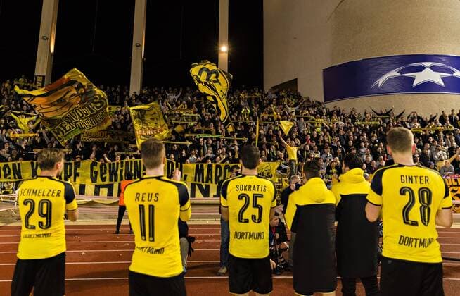 Themen der Woche - Sport Monaco, 19.04.2017 BvB Spieler bedanken sich bei den Fans AS Monaco - Borussia Dortmund