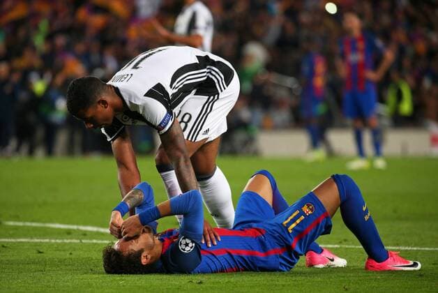 April 19, 2017 - Barcelona, Spain - Neymar Jr. crying, comforted by Mario Lemina at the end of the UEFA Champions League match between F.C. Barcelona v Juventus, in Barcelona, on April 19, 2017. FC Barcelona Barca v Juventus - UEFA Champions League Quarter Final: Second Leg  - ZUMAn230 20170419_zaa_n230_232 Copyright: xJoanxVallsx