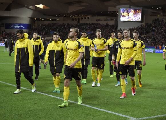19.04.2017, Fussball Champions-League 2016 2017, Viertelfinale Rückspiel, AS Monaco - Borussia Dortmund, Im Stade Luis II in Monaco. Frustrierter Abgang der Dortmunder nach der Niederlage. 