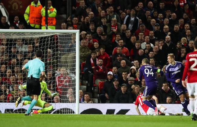 Anderlecht s Sofiane Hanni scoring the 1-1 goal during the return leg game of the quarterfinals of the Europa League competition between UK team Manchester United ManU and Belgian soccer team RSC Anderlecht in Manchester, UK, Thursday 20 April 2017. First leg ended on a draw result 1-1 in Belgium. VIRGINIExLEFOUR  x05084120x