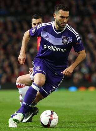 Manchester s Henrikh Mkhitaryan and Anderlecht s Ivan Obradovic fight for the ball during the return leg game of the quarterfinals of the Europa League competition between UK team Manchester United ManU and Belgian soccer team RSC Anderlecht in Manchester, UK, Thursday 20 April 2017. First leg ended on a draw result 1-1 in Belgium. VIRGINIExLEFOUR  x05084126x