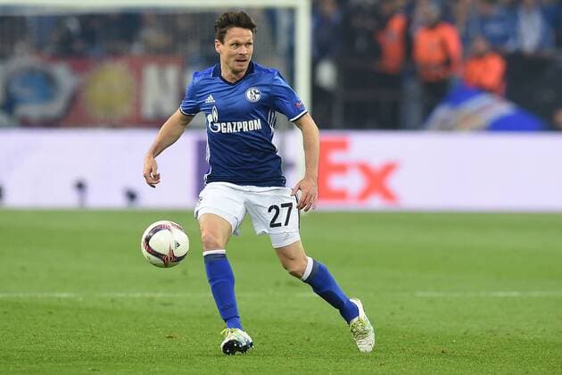 Fußball Europa League Viertelfinale FC Schalke 04 - Ajax Amsterdam am 20.04.2017 in der Veltins Arena in Gelsenkirchen Sascha Riether ( Schalke ) xRx