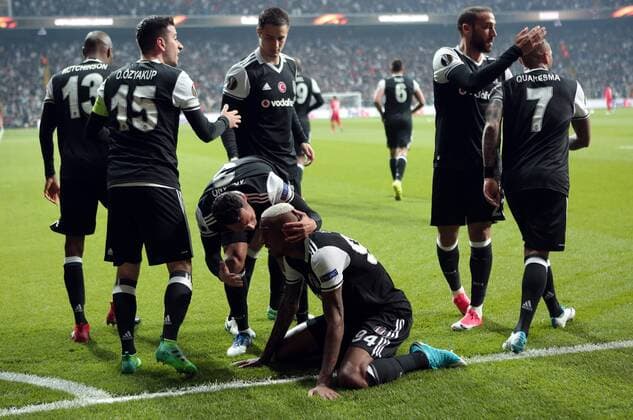 Besiktas s Anderson Talisca celebrates his goal with teammates during UEFA Europa League second leg quarter final football match between Besiktas and Olympique Lyon on April 20, 2017, near the Vodafone arena stadium in Istanbul. (  Copyright: TolgaxAdanali 78199252st