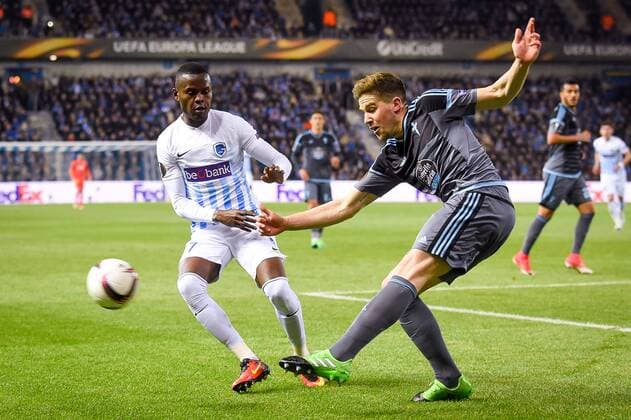 Genk s Mwbana Ally Samatta fights for the ball during the return leg of quarterfinals in the Europa League competition between Belgian soccer team RC Genk and Spanish team Celta Vigo, Thursday 20 April 2017, in Genk. First leg ended on a 2-3 result in Spain. LUCxCLAESSEN  x05084159x