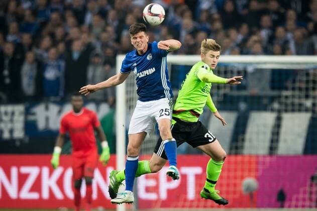 (L-R) Klaas-Jan Huntelaar of FC Schalke 04, Matthijs de Ligt of Ajaxduring the UEFA Europa League quarter final match between Schalke 04 and Ajax Amsterdam on April 20, 2017 at the Veltins-Arena in Gelsenkirchen, Germany. Schalke 04 v Ajax UEFA Europa League 2016 2017 xVIxRonaldxBonestrooxfotografiexIVx 7615780
