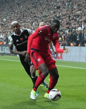 Besiktas player Anderson Talisca and Lyon Player Nicolas Nkoulou during the Europa league Quarter final second match between Besiktas and Lyon at the Vodafone Arena in Istanbul , Turkey April 20, 2017. 