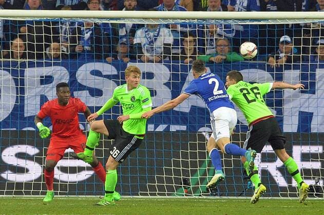 GER, UEFA EL, FC Schalke 04 (GER) vs Ajax Amsterdam (NED) 20.04.2017, Veltins-Arena, Gelsenkirchen, GER, UEFA EL, FC Schalke 04 (GER) vs Ajax Amsterdam (NED), im Bild Daniel Caligiuri ( Schalke 2 ), zweiter von rechts trifft per Kopf zum 3:0 für Schalke Foto © nordphoto Treese nordphotoxTreese