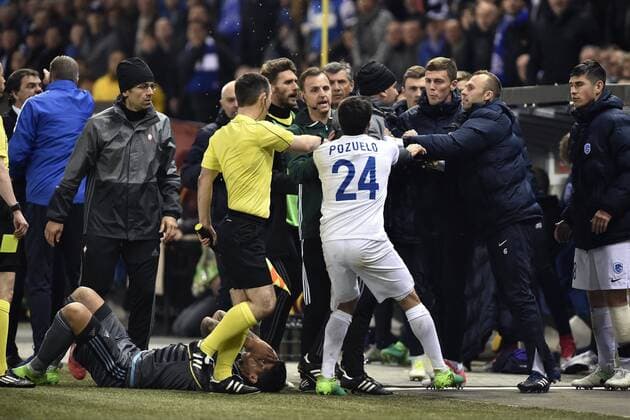 GENK, BELGIUM - APRIL 20 : Players and staff of Celta De Vigo and KRC Genk (Alejandro Pozuelo midfielder of KRC Genk, Thomas Buffel forward of KRC Genk are fighting during the Europa League Quarter Finals 2nd leg game between KRC Genk and Celta De Vigo on April 20, 2017 in Genk, Belgium, 20 04 2017 FOOTBALL : KRC Genk vs Celta De Vigo - Europa League - 20 04 2017 PHOTONEWS PANORAMIC  700023042