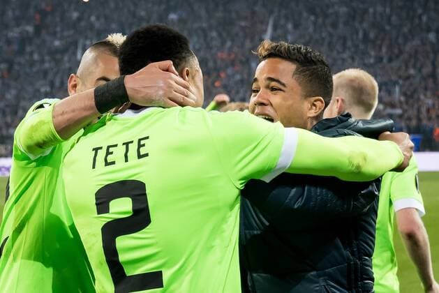 (L-R) Hakim Ziyech of Ajax, Davinson Sanchez of Ajax, Justin Kluivert of Ajaxduring the UEFA Europa League quarter final match between Schalke 04 and Ajax Amsterdam on April 20, 2017 at the Veltins-Arena in Gelsenkirchen, Germany. Schalke 04 v Ajax UEFA Europa League 2016 2017 xVIxRonaldxBonestrooxfotografiexIVx 7617638