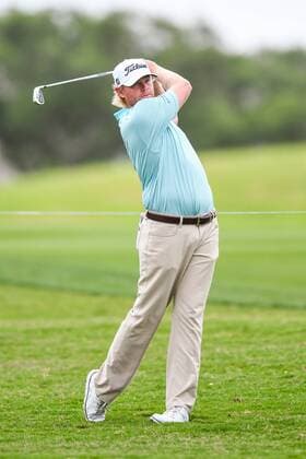 SAN ANTONIO, TX - APRIL 20: Mark Anderson hits his second shot on 10th hole during the first round of the Valero Texas Open at the TPC San Antonio Oaks Course in San Antonio, TX on April 20, 2017. (Photo by Daniel Dunn Icon Sportswire) GOLF: APR 20 PGA Golf Herren - Valero Texas Open - First Round Icon1704204 EDITORIAL USE ONLY
