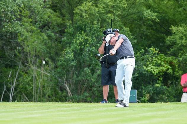 SAN ANTONIO, TX - APRIL 20: Zach Johnson hits a drive during the first round of the Valero Texas Open at the TPC San Antonio Oaks Course in San Antonio, TX on April 20, 2017. (Photo by Daniel Dunn Icon Sportswire) GOLF: APR 20 PGA Golf Herren - Valero Texas Open - First Round Icon17042033 EDITORIAL USE ONLY