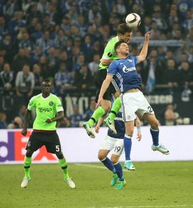 Europa-League : FC Schalke 04--Ajax Amsterdam ; Viertelfinale Rückspiel Jan Klaas Huntelaar (S04). Europa-League : FC Schalke 04--Ajax Amsterdam ; Viertelfinale Rückspiel