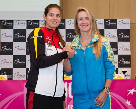 Fed Cup GER-UKR, Deutschland - Ukraine, Auslosung im Rathaus Stuttgart, JULIA GOERGES (GER) und ELINA SVITOLINA (UKR) Juergen Hasenkopf