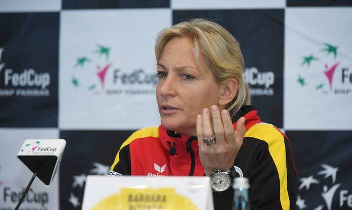 Fedcuptie Germany Ukraine in Stuttgart Germany German FedcupTeam from left:Teamcaptain Barbara Rittner