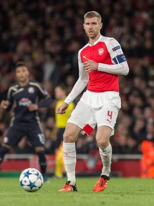 Per Mertesacker of Arsenal during the UEFA Champions League Group F match between Arsenal and Dinamo Zagreb at the Emirates Stadium, London, England on 24 November 2015. Copyright: xVincexxMignottx 07280022