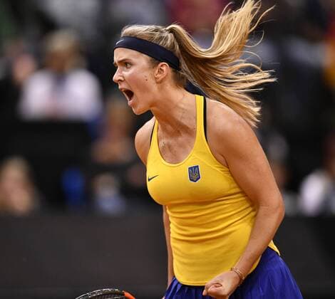 Elina Svitolina (UKR) jubelt Jubel über gewonnenen ersten Satz Tennis Damen Team Deutschland Germany Fed Cup Federations FedCup 2017 Deutschland vs Ukraine Porsche-Arena Stuttgart 22.04.2017 FedCup First Round Porsche-Arena Stuttgart 2017