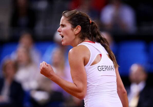 Stuttgart Tennis Fed Cup Deutschland vs. Ukraine, Julia Görges (GER) jubelt und ballt die Faust
