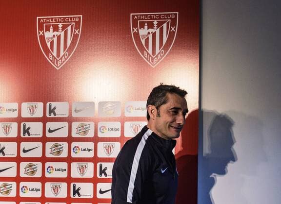 Athletic Bilbao s Spanish head coach, Ernesto Valverde, during a press conference PK Pressekonferenz held after a team s training session at Lezama Sports City, Basque Country, northern Spain, 22 April 2017. Athletic club will face Eibar in a Spanish Primera Division soccer match on 24 April. PRESS CONFERENCE !ACHTUNG: NUR REDAKTIONELLE NUTZUNG!  Copyright: xJavierxZorrillax GRA075 20170422-636284672092134556