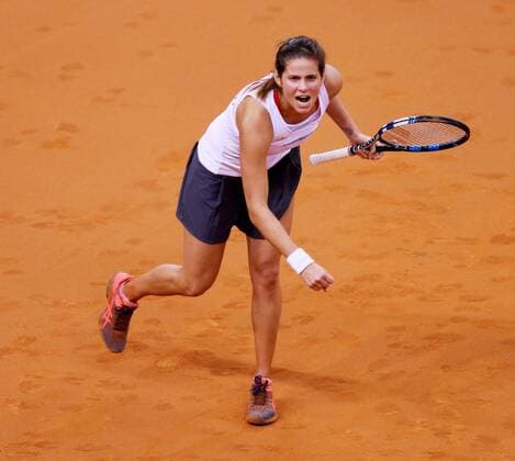 Stuttgart Tennis Fed Cup Deutschland vs. Ukraine, Julia Görges (GER) jubelt über ihren Sieg