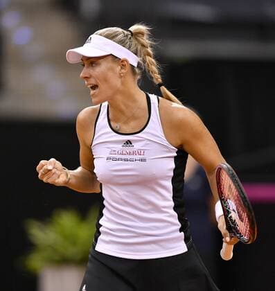 Angelique KERBER (GER) Jubel jubelt über gewonnenen Punkt Gestik, Geste Faust geballt Tennis Damen Team Deutschland Germany Fed Cup Federations FedCup 2017 Deutschland vs Ukraine Porsche-Arena Stuttgart 22.04.2017 FedCup First Round Porsche-Arena Stuttgart 2017