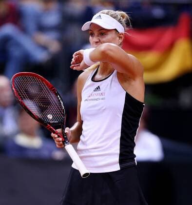 Stuttgart Tennis Fed Cup Deutschland vs. Ukraine, Angelique Kerber (GER) enttäuscht