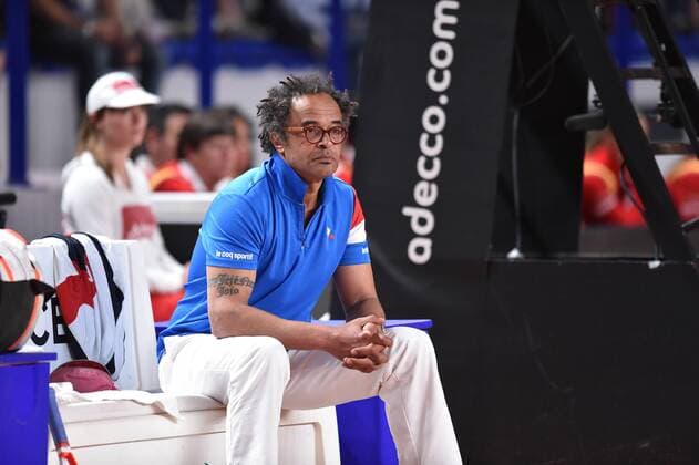 Yannick Noah TENNIS : Pauline Parmentier vs Sara Soribes Tormo - 22 04 2017 FredericChambert Panoramic 