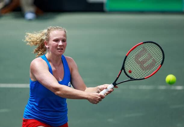 April 22, 2017 - Wesley Chapel, Florida, USA-Katerina Siniakova in the first match with Shelby Rogers in the Fed Cup World Group Semifinal between the Czech Republic and the United States. at the Saddlebrook Resort. CSM TENNIS 2017: Fed Cup World Group Semifinal Czech Republic vs USA APR 22 - ZUMAc04_ 20170422_zaf_c04_037 Copyright: xDelxMecumx