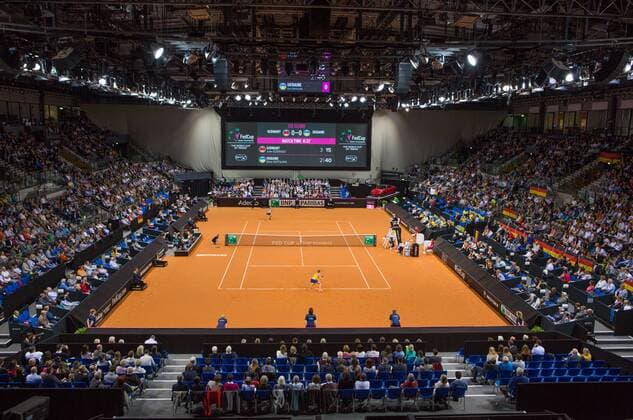 Bilder des Tages - SPORT GER-UKR, Deutschland - Ukraine, Porsche Arena, Stuttgart, Uebersicht der Halle, Juergen Hasenkopf