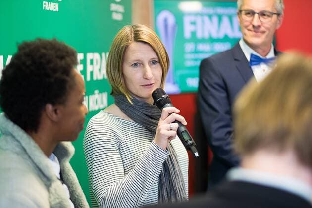 Pressekonferenz zum DFB-Pokalfinale der Frauen am 25. April 2017 im RheinEnergie Stadion in Köln. Sonja Fuß ( Pokalbotschafterin ) Das Pokalfinale findet am 27. Mai 2017 zwischen SC Sand und dem VfL Wolfsburg in Köln statt. Pressekonferenz - DFB Pokalfinale der Frauen