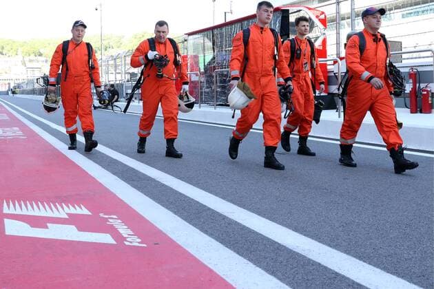 SOCHI, RUSSIA - APRIL 26, 2017: Preparations for the 2017 Formula 1 Russian Grand Prix at the Sochi Autodrom racing circuit. Vyacheslav Prokofyev TASS  TS049B95