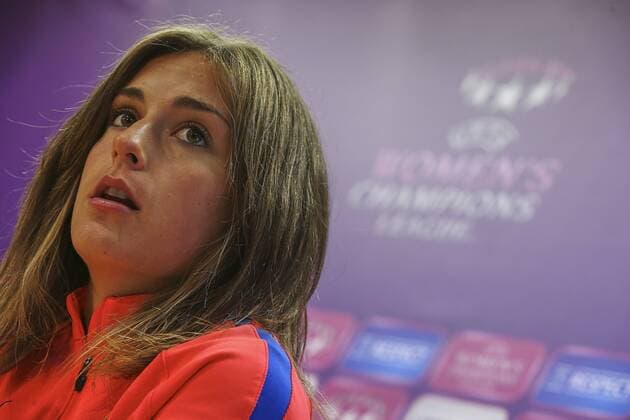 Player of the women s Barcelona FC Alexia Putellas offers a press conference PK Pressekonferenz at the club s sports facilities Joan Gamper in Barcelona, Spain, on 27 April 2017. Barcelona s women team will face PSG in the women s UEFA Champions League final next 29 April 2017 in Paris. Women s Barcelona FC press conference !ACHTUNG: NUR REDAKTIONELLE NUTZUNG!  Copyright: xALEJANDROxGARCÍAx 20170427-636289020390049864