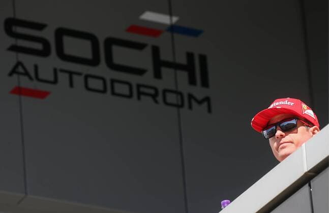 Formel 1, GP von Russland SOCHI, RUSSIA - APRIL 27, 2017: Scuderia Ferrari F1 team driver Kimi Raikkonen in a paddock area at the Sochi Autodrom racing circuit ahead of the 2017 Formula One Russian Grand Prix. Vyacheslav Prokofyev TASS  TS049DA3