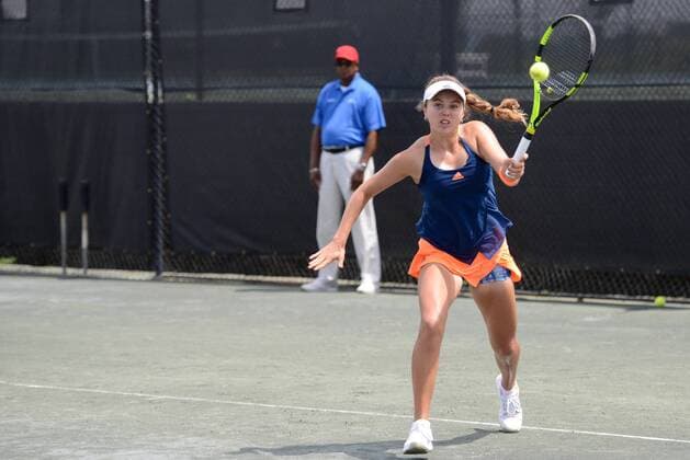 April 27, 2017 - Charlottesville, Virginia, United States - KAYLA DAY in her second round match in the Boyd Tinsley Clay Court Classic tennis tournament in Charlottesville Virginia. Tennis 2017 - Boyd Tinsley Clay Court Classic - ZUMAl132 20170427_zap_l132_020 Copyright: xChristopherxLevyx