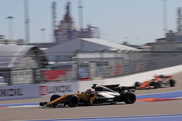 Russian Grand Prix, Sochi 27 - 30 April 2017 28.04.2017 - Free Practice 2, Nico Hulkenberg (GER) Renault F1 Team RS17 
