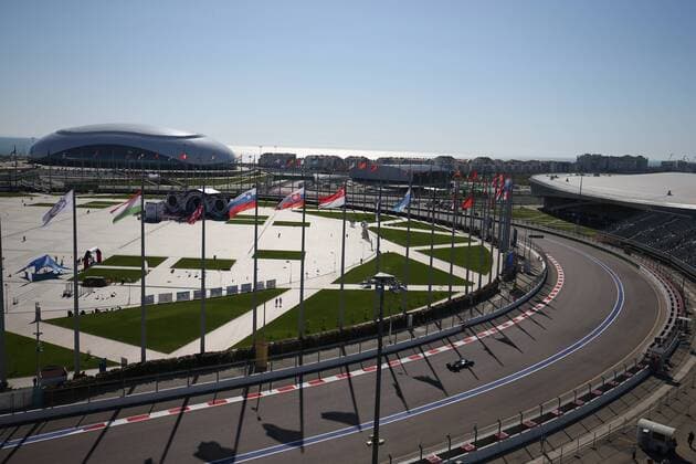 Russian Grand Prix, Sochi 27 - 30 April 2017 28.04.2017 - Free Practice 2, Lewis Hamilton (GBR) Mercedes AMG F1 W08 