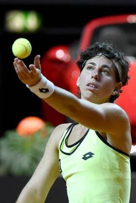 Carla Suarez Navarro (ESP). Deutschland, Stuttgart: Tennis, Porsche Tennis Grand Prix, Viertelfinale: Kristina Miladenovice vs Carla Suarez Navarro am 28.04.2017, Porsche-Arena.