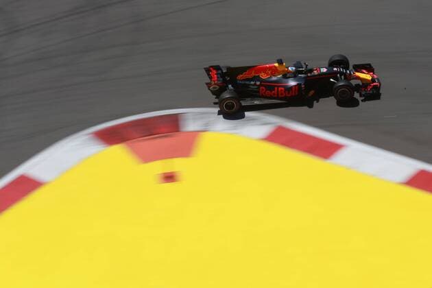 Motorsports: FIA Formula One World Championship WM Weltmeisterschaft 2017, Grand Prix of Russia, 3 Daniel Ricciardo (AUS, Red Bull Racing), Sotschi Russia xHOCHxZWEIx