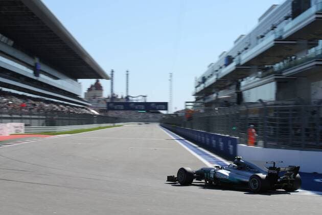 Motorsports: FIA Formula One World Championship WM Weltmeisterschaft 2017, Grand Prix of Russia, 77 Valtteri Bottas (FIN, Mercedes AMG Petronas), Sotschi Russia xHOCHxZWEIx