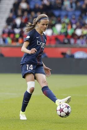 fußball, CL, Damen, Paris St. Germain - FC Barcelona Irene Paredes (PSG women) FOOTBALL : Paris SG vs FC Barcelone - UEFA Ligue des Champions feminines - 1 2 Finale - 29 04 2017 StephaneALLAMAN Panoramic 