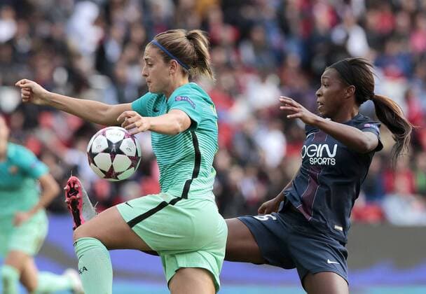 Fußball, CL, Damen, Paris St. Germain - FC Barcelona Barcelona s player Alexia Putellas (L) vies for the ball with Paris Saint-Germain s player Grace Geyoro (R) during the semifinal second leg of the women s Champions League held at Parc des Princes stadium in Paris, France, on 29 april 2017. PSG - BARCELONA !ACHTUNG: NUR REDAKTIONELLE NUTZUNG!  Copyright: xAlbertoxEstévezx 20170429-636290881662258364