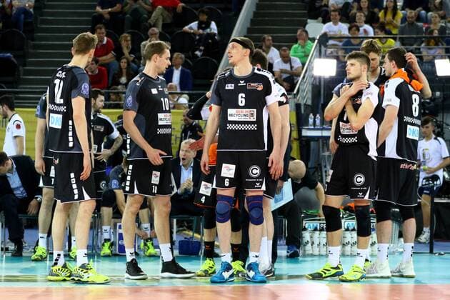 Volleyball, CL, Final Four, BR Volleys - Zenit Kasan Volleyball, Herren, Saison 2016 17, CEV Champions League Final Four in Rom, Halbfinale, BR Volleys - Zenit Kasan, Paul Carroll (Nr. 12, Berlin Recycling Volleys), Sebastian Kühner (Nr. 10, Berlin Recycling Volleys), Felix Fischer (Nr. 6, Berlin Recycling Volleys), Ruben Schott (Nr. 13, Berlin Recycling Volleys), Robert Kromm (Nr. 3, Berlin Recycling Volleys), Graham Vigrass (Nr. 8, Berlin Recycling Volleys), 29.04.17, Copyright: xMichaelxHundtx xMatthiasxKochx