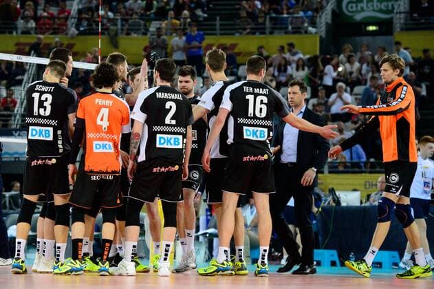 Volleyball, CL, Final Four, BR Volleys - Zenit Kasan 29.04.2017, Palalottomatica, Rom Volleyball, 2017 CEV Volleyball Champions League, Halbfinale, Berlin Recycling Volleys (GER) vs. Zenit Kazan (RUS) Team Berlin enttäuscht enttaeuscht traurig nach Niederlage
