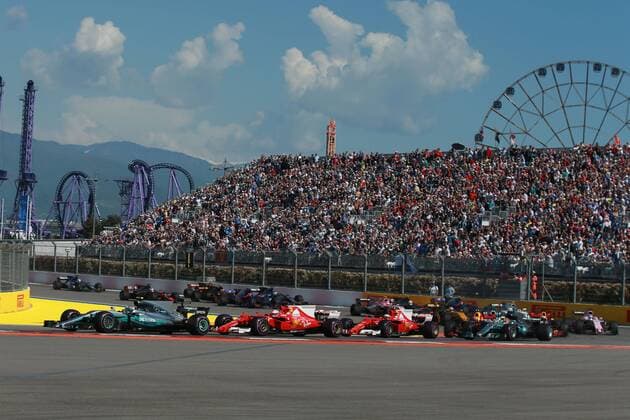 Motorsports: FIA Formula One World Championship WM Weltmeisterschaft 2017, Grand Prix of Russia, 77 Valtteri Bottas (FIN, Mercedes AMG Petronas), 5 Sebastian Vettel (GER, Scuderia Ferrari) 7 Kimi Raikkonen (FIN, Scuderia Ferrari), 44 Lewis Hamilton (GBR, Mercedes AMG Petronas F1 Team), Sotschi Russia xHOCHxZWEIx