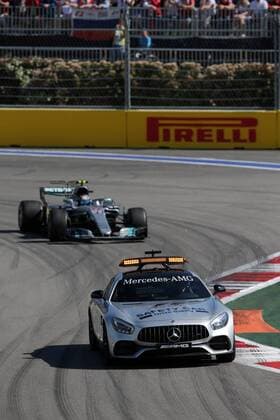 Russian Grand Prix, Sochi 27 - 30 April 2017 30.04.2017 - Race, The Safety car and Valtteri Bottas (FIN) Mercedes AMG F1 W08 