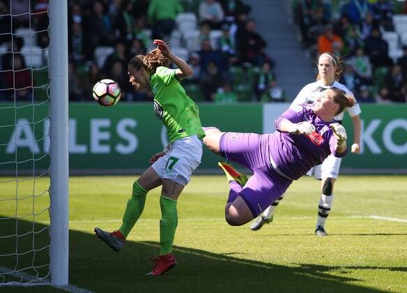 VfL vs Mgladbach, Frauen Wolfsburg, Deutschland. 30.04.2017, FUßBALL - VfL Wolfsburg vs Borussia Mönchengladbach, 1. Allianz Frauen Bundesliga, Saison 2016-17. Bild zeigt: Ewa Pajor (VfL Wolfsburg) Wolfsburg