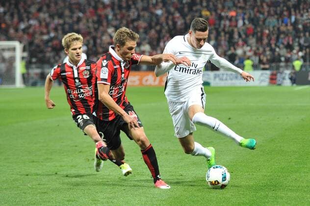 23 JULIAN DRAXLER (psg) - 02 ARNAUD SOUQUET (nice) - 26 VINCENT KOZIELLO (nice) FOOTBALL : Nice vs Paris SG - Ligue 1 - 30 04 2017 FEP Panoramic 