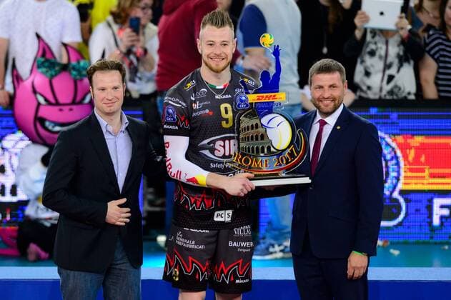 30.04.2017, Palalottomatica, Rom Volleyball, 2017 CEV Volleyball Champions League, Siegerehrung Individual Awards Dream Team Bester Außenangreifer Aussenangreifer: Ivan Zaytsev ( 9 Perugia)