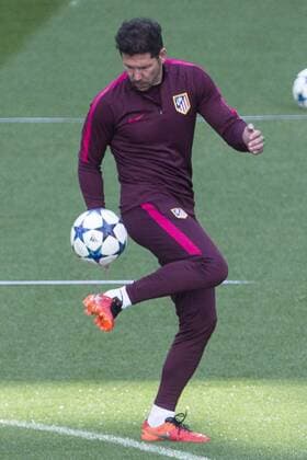 Diego Pablo Cholo Simeone coach of Atletico de Madrid during the training before the match of Champions League between Real Madrid and Atletico de Madrid at Santiago Bernabeu Stadium in Madrid, Spain. May 01, 2017.  (20170501060)