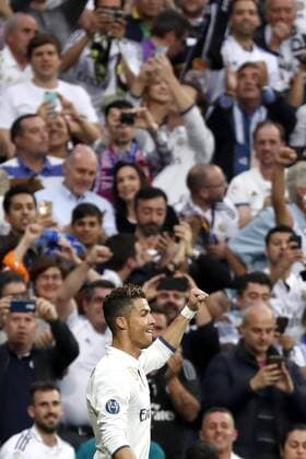 Real Madrid s Portuguese striker Cristiano Ronaldo jubilates the first goal against Atletico de Madrid during the UEFA Champions League semifinal match between Real Madrid and Atletico de Madrid at the Santiago Bernabeu stadium in Madrid, Spain, 02 May 2017. REAL MADRID VS. ATLETICO DE MADRID !ACHTUNG: NUR REDAKTIONELLE NUTZUNG!  Copyright: xJavierxLizonx MAD001 20170502-636293562194616229